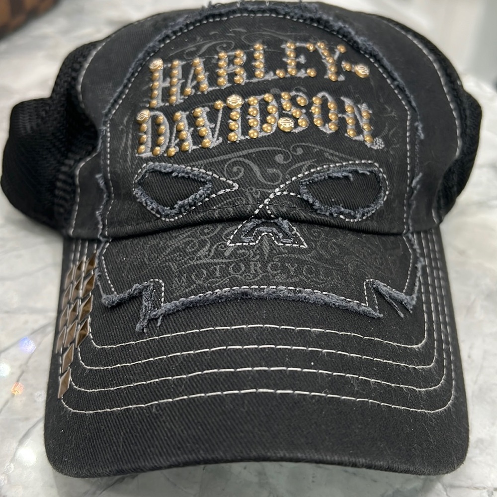 Harley Davison hat!